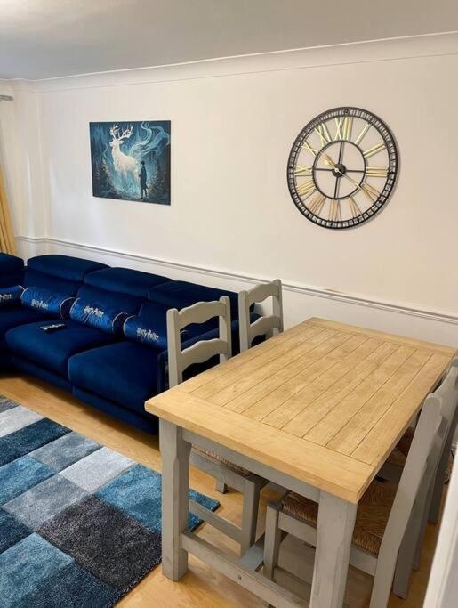 Spacious 5 Bedroom House- Harry Potter World & London *
